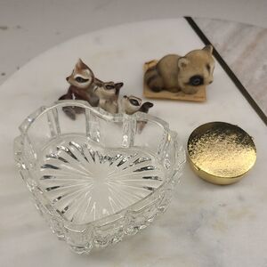 Misc Vintage Smalls Crystal Heart-Shaped Trinket Bowl Racoon Figures